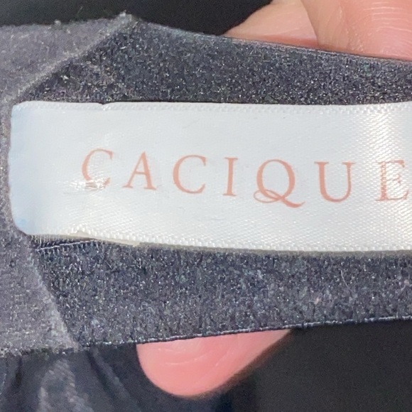 Cacique Black BOOST PLUNGE SIZE 44B Full Coverage Bra with Adjustable Straps - Picture 2 of 11